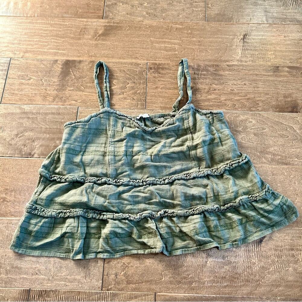 American Eagle Women’s Sleeveless Ruffle Tank Top Green Size XL EUC